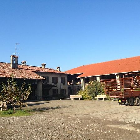 Вилла Cascina Battivacco Милан Экстерьер фото