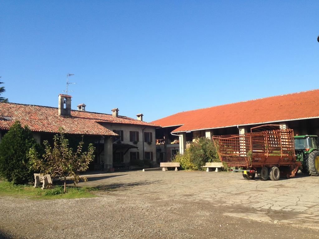 Вилла Cascina Battivacco Милан Экстерьер фото